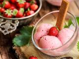 Ce chef livre son astuce pour préparer un délicieux sorbet aux fraises avec son blender