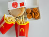 Big Mac ou boîte de McNuggets : quel est (vraiment) le menu le moins calorique au McDo ?