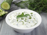 Cette véritable recette du tzatziki grec n'a absolument rien à voir avec les pots du supermarché
