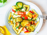 On vous donne la recette de pâtes la plus facile de la saison pour se régaler avec les courgettes de votre frigo