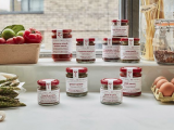 Sauces, harissas, épices : le chef au succès mondial Ottolenghi lance enfin sa gamme de produits en France