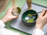 Un maître du thé matcha montre les 5 choses à faire pour le consommer de la meilleure manière