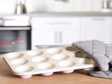 Ne jetez plus rien : voici comment un simple moule à muffins va révolutionner la conservation de vos sauces