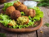 L’erreur classique qui fait rater la recette de falafel : un chef libanais livre ses conseils et sa recette pour un résultat parfait !