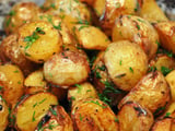 L'ingrédient secret  pour obtenir des pommes de terre sautées ultra-croustillantes : vous l'avez sans doute chez vous