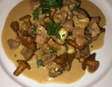 Sauté de veau aux girolles