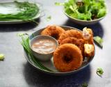 Donuts croustillants au poulet et au fromage