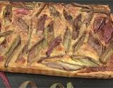 Tarte à la rhubarbe et à l'amande