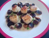 Coquilles Saint Jacques aux cèpes et aux raisins