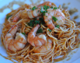 Spaghetti rouge aux crevettes tigrées balsamique