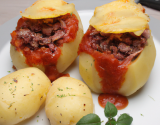 Pommes de terre farcies à la bolognaise