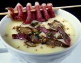 Velouté de Pomme de terre, poêlée de cèpes et canard fumé