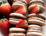 Macarons ganache chocolat blanc et fraises gariguettes