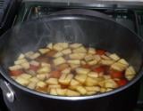 Bouillon bœuf pommes tomates cerises