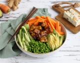 Tofu bowl aux légumes, avocat et tofu épinard noisette teriyaki