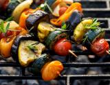 Brochettes de légumes au barbecue