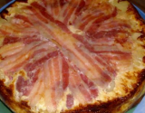 Quiche Tatin : pommes de terre, lard et fromage