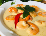 Crevettes à l’ail et lait de coco façon curry