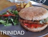 Le TRINIDAD - Burger au poulet, chorizo, poivrons et sauce Porto