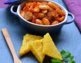 Haricots Tarbais à la sauce tomate, polenta  poêlée et saucisse et romarin par Silvia Santucci