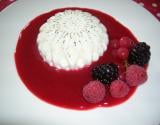 Panna cotta aux fruits rouges et vanille