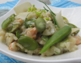 Risotto aux fèvres, pois gourmands et saumon fumé