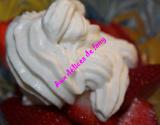 Coupe de fraises chantilly vanille bourbon.