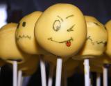 Cake pops smiley