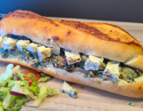 Pan bagnat au roquefort