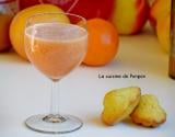 Jus d'orange, pamplemousse, kiwi et sirop d'amour