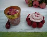 Compotée de rhubarbe à la fraise-verveine aux parfums de roses !