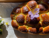 Brioche salée en fleurs à partager entre amis