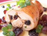 Poulet farci aux raisins frais