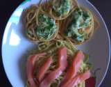 Spaghettis vertes au Philadelphia et au saumon fumé