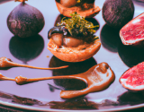 Profiteroles au foie gras et compotée de figues