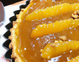 Tarte aux oranges et aux noisettes caramélisées