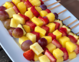 Brochettes de fruits frais à la vanille