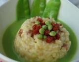 Risotto au chorizo et son velouté de pois gourmands