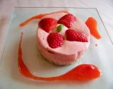 Entremet fraise basilic ! car enfin il fait beau et les fraises sont la!