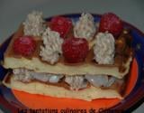 Millefeuille de gaufres à la frangipane parfumée à l'eau de rose, purée de litchis et framboises