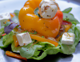 Salade de chèvre aux poivrons confits