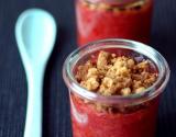 Crumble pommes, fraises, rhubarbe aux speculoos