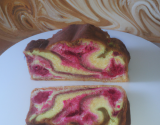 Gâteau marbré aux framboises