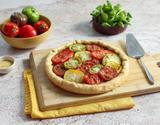 Tarte aux tomates anciennes revisitée à la compotée d’oignons