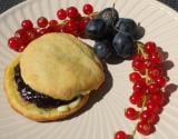 Scones à la confiture de myrtilles