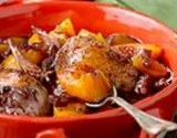 Coq au vin et aux nectarines jaunes d'ici