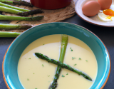 Soupe d'asperges aux œufs