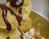 Profiteroles  glace et chantilly