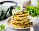 Galettes de quinoa aux épinards, oignons nouveaux et herbes fraiches