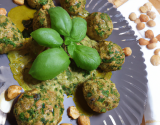 Boulettes d'agneau presto pesto aux herbes croquantes